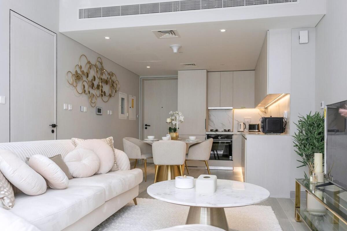 1 Bedroom Marina With Canal View Apartment